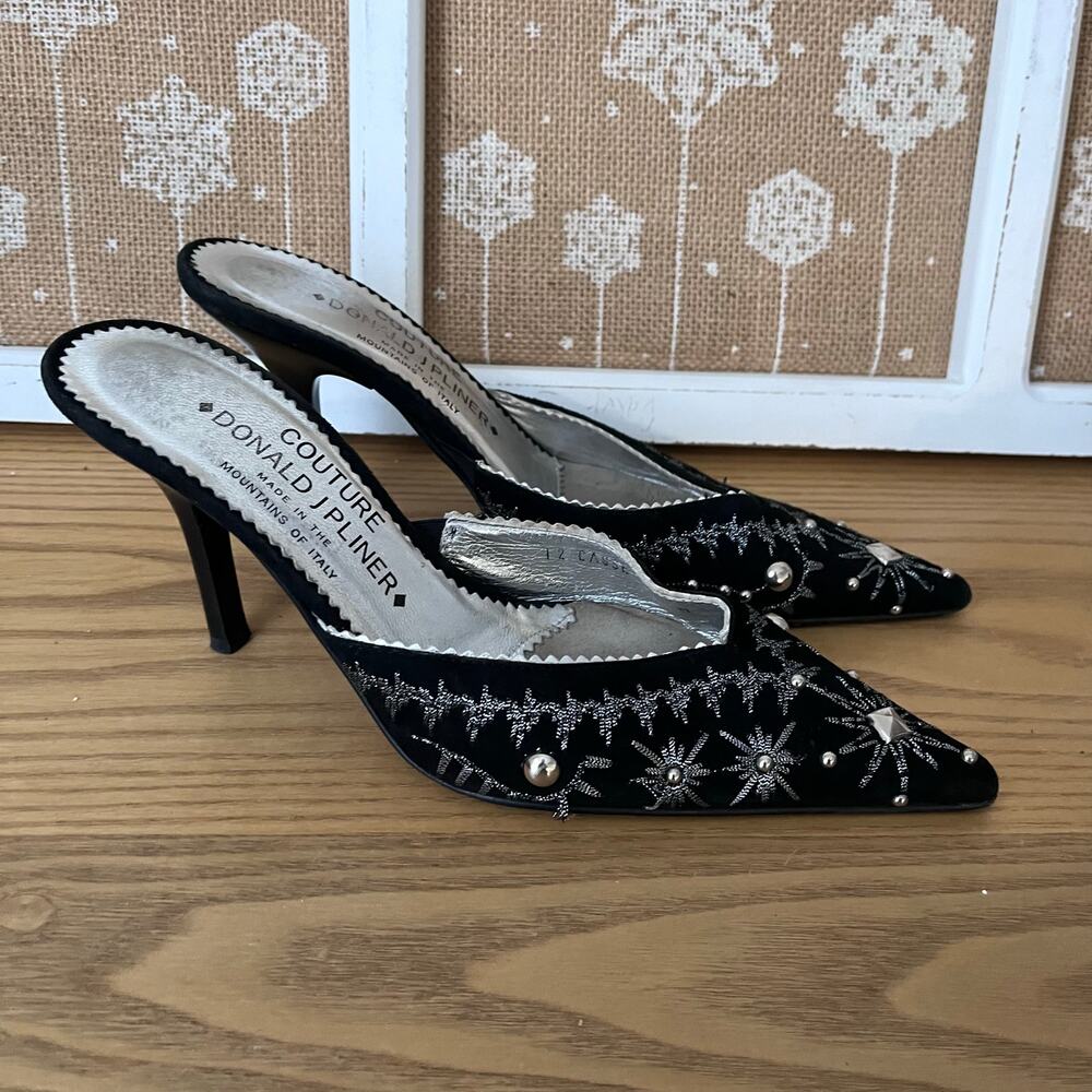 VTG Donald J Pliner Black Suede Studded Celestial Y2K Heels Women’s 6M